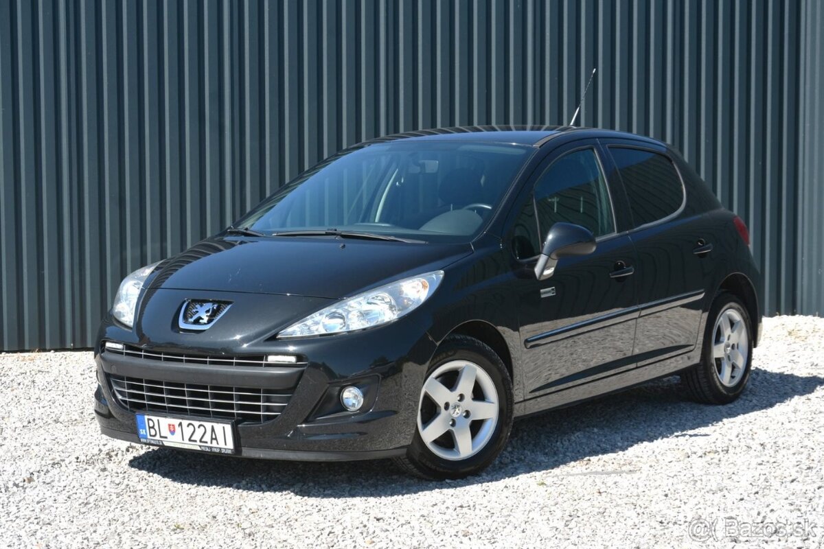 Peugeot 207 1.4 VTi, Quicksilver edition, SR voz, TOP STAV
