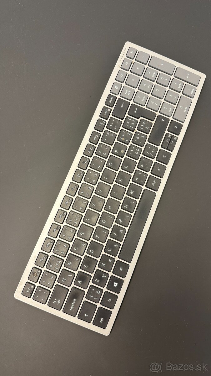 Bezdrôtová klávesnica Dell + myš + USB konektor