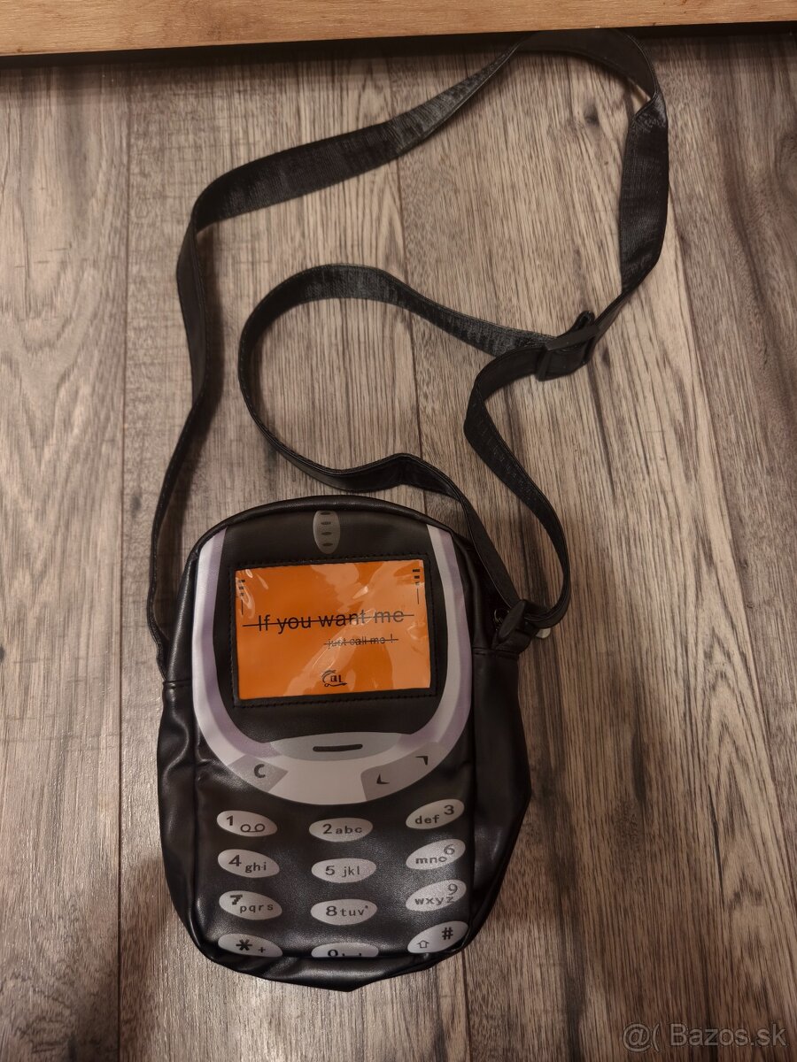 Malá taška v tvare mobilu