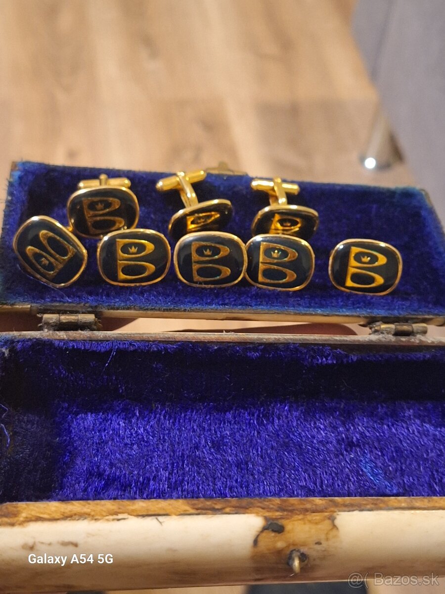 Manžetové gombíky