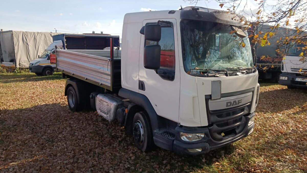 Sklápěcí nákladní vůz DAF LF 220, dobře udržovaný, příležito