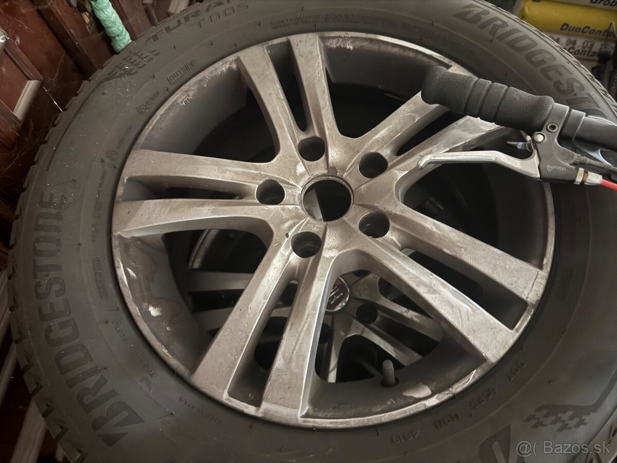 Elektróny + pneu zn. Bridgestone