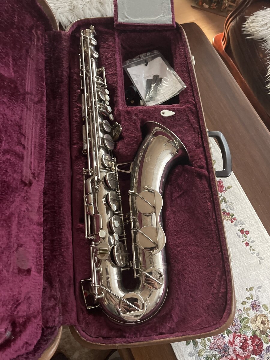 Tenor saxofón Amati - top stav