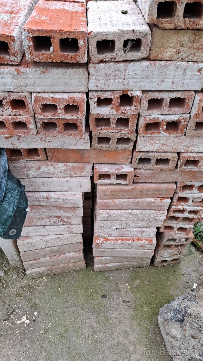 Darujem palene tehly za odvoz