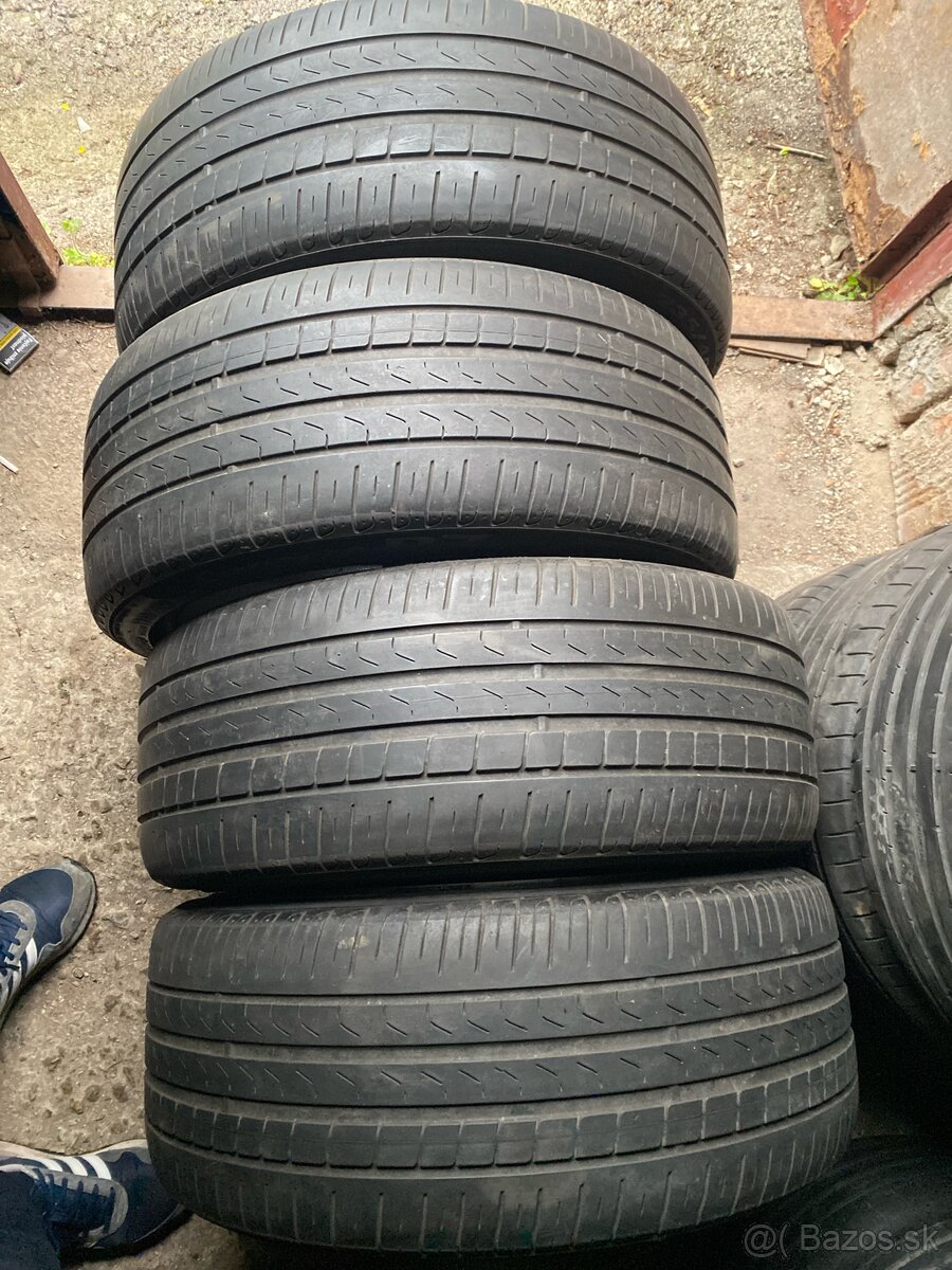 235/40r19 Pirelli Cinturano P7