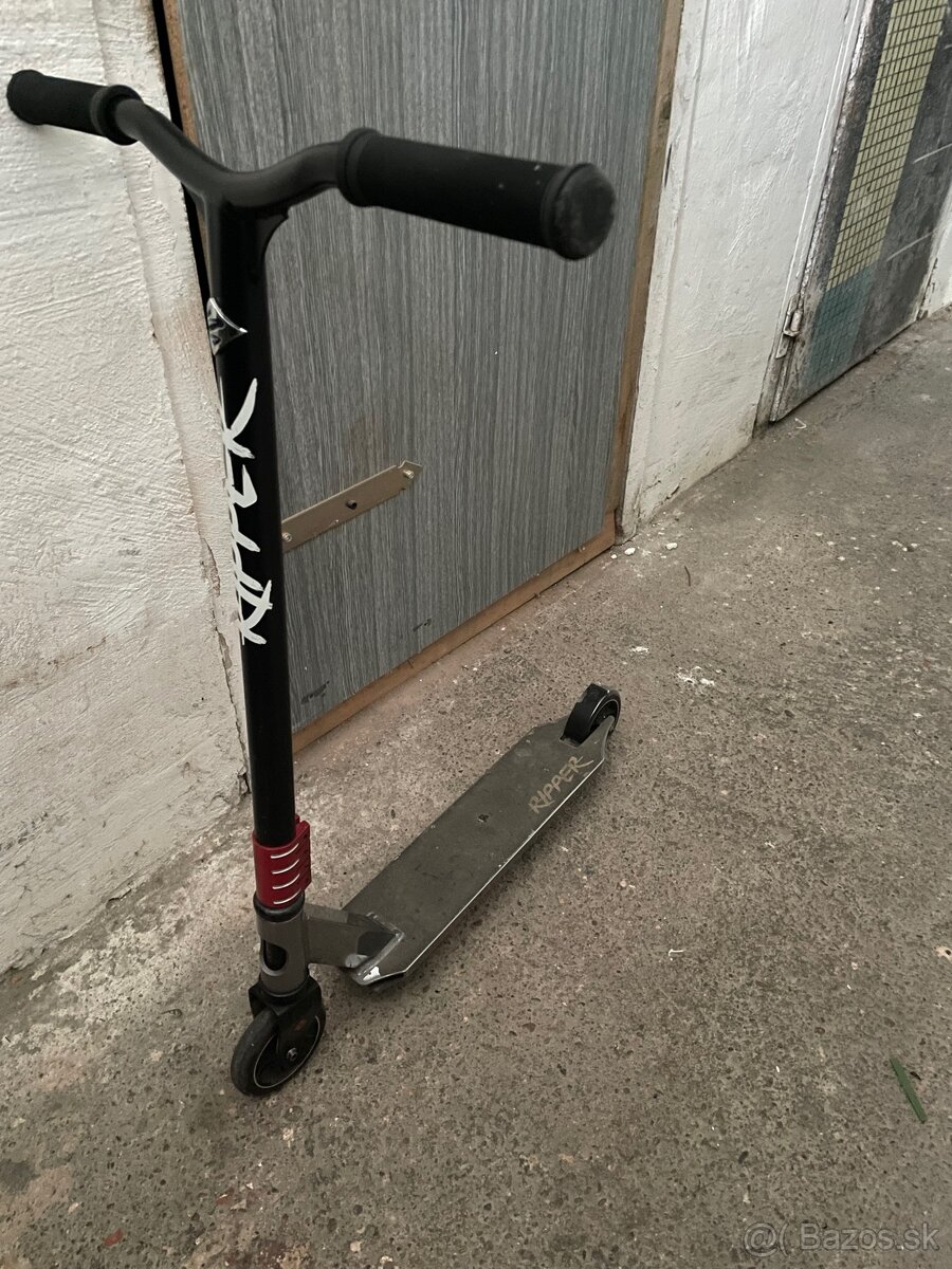 Street Surfing Ripper freestylová kolobežka, strieborná