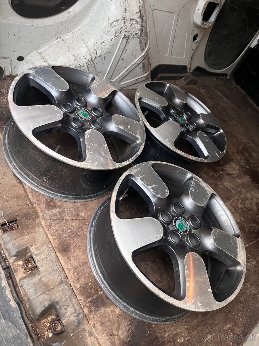 Elektrony scout r17