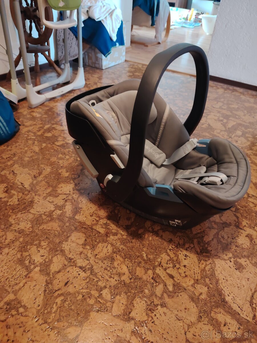 Cybex Aton 5