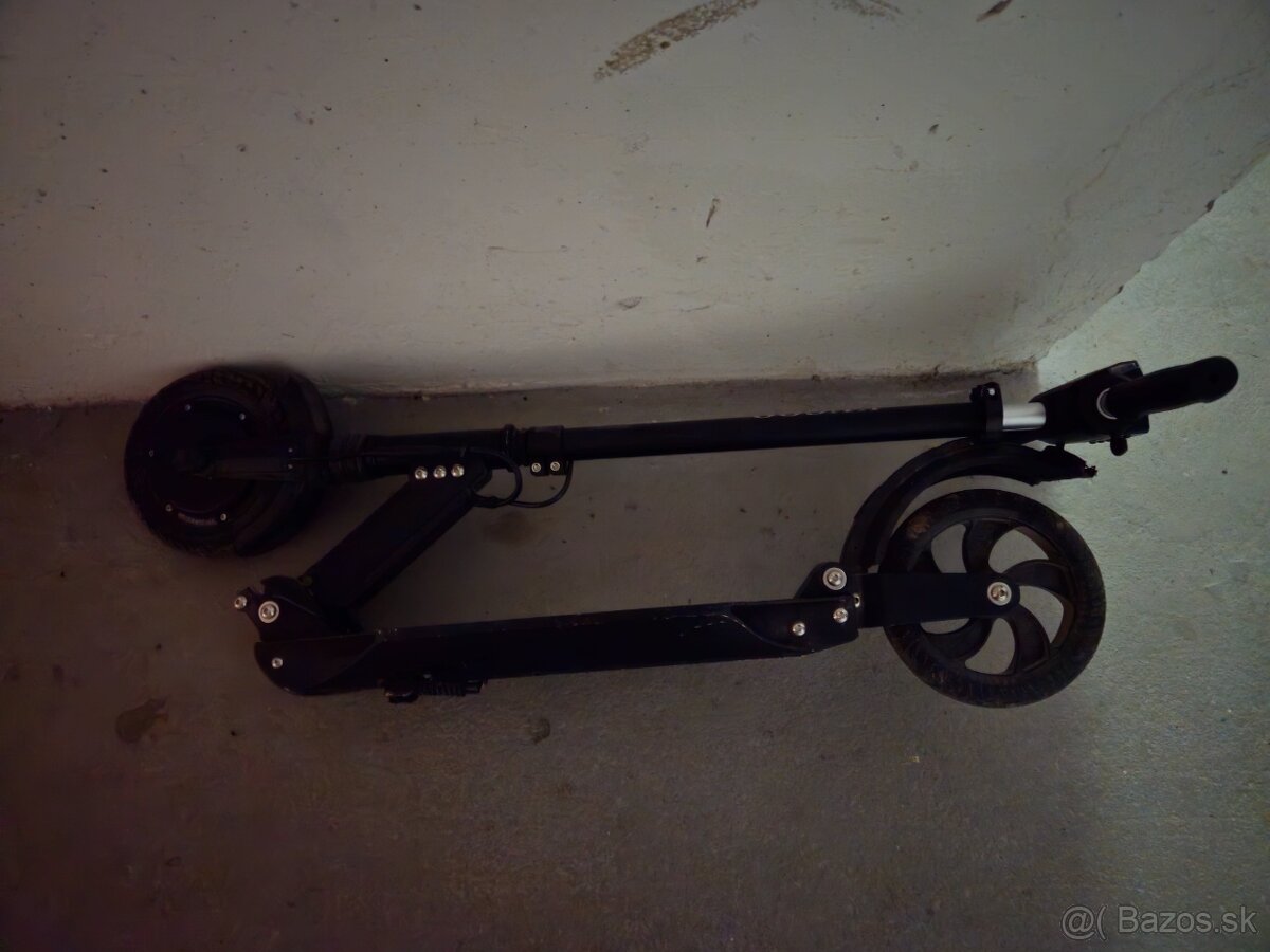 Predám elektrickú kolobežku Kugoo S1