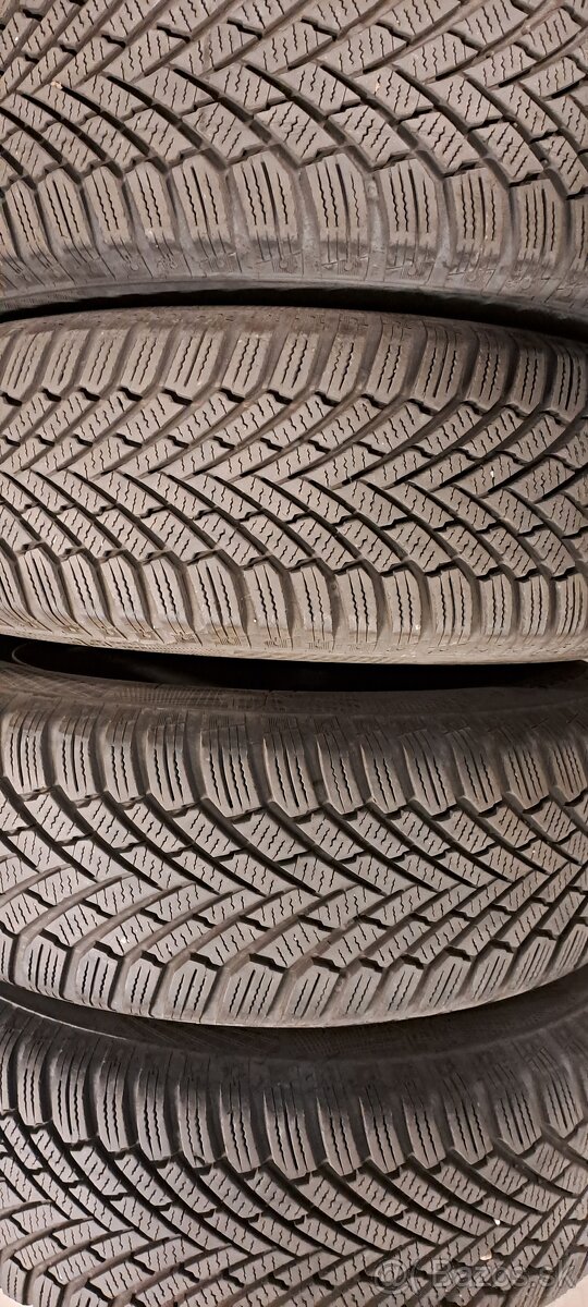 Predám 4ks jazdené zimné 195/65r15-91T Continental