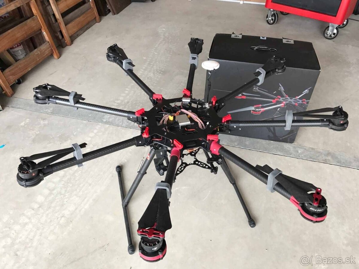 DJI Multirotor Octocopter S1000+ s řízením letu DJI A3 ready