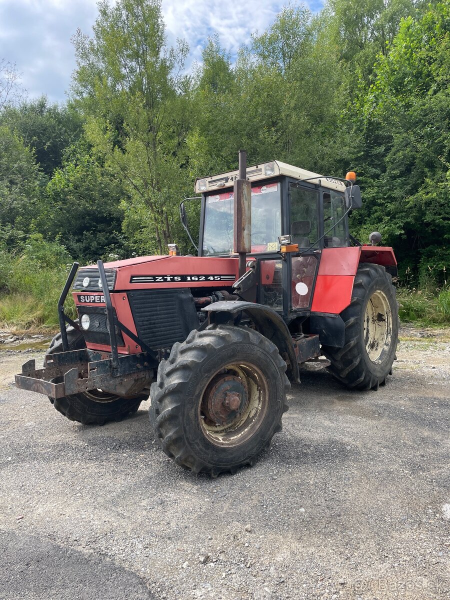 Traktor Zetor 16245 s tp a ŠPZ .