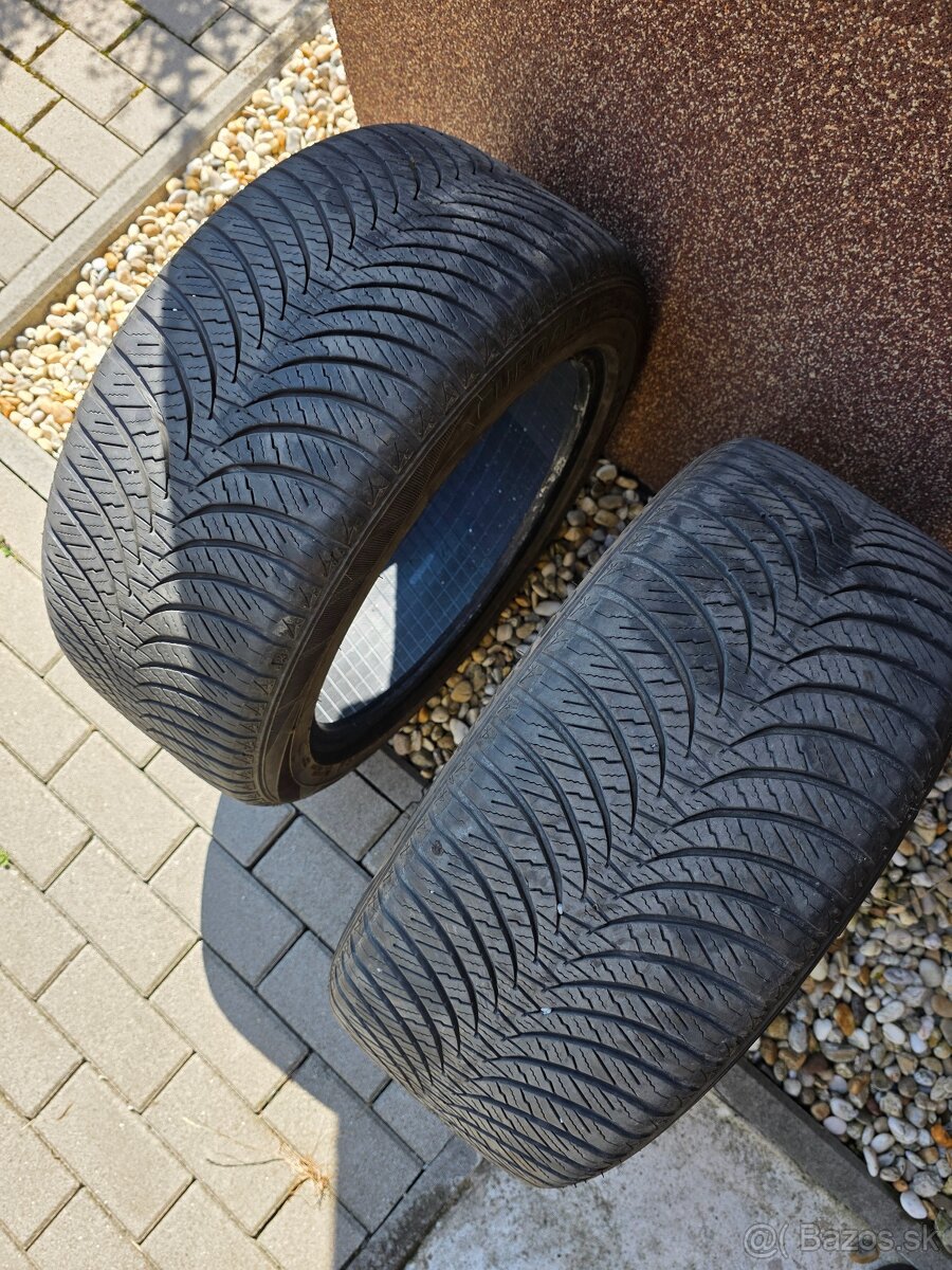 Falken celorocne 245/45 R17