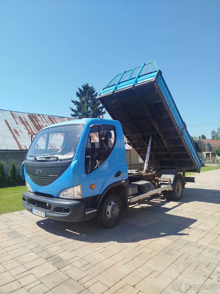 Avia D75 (2001)