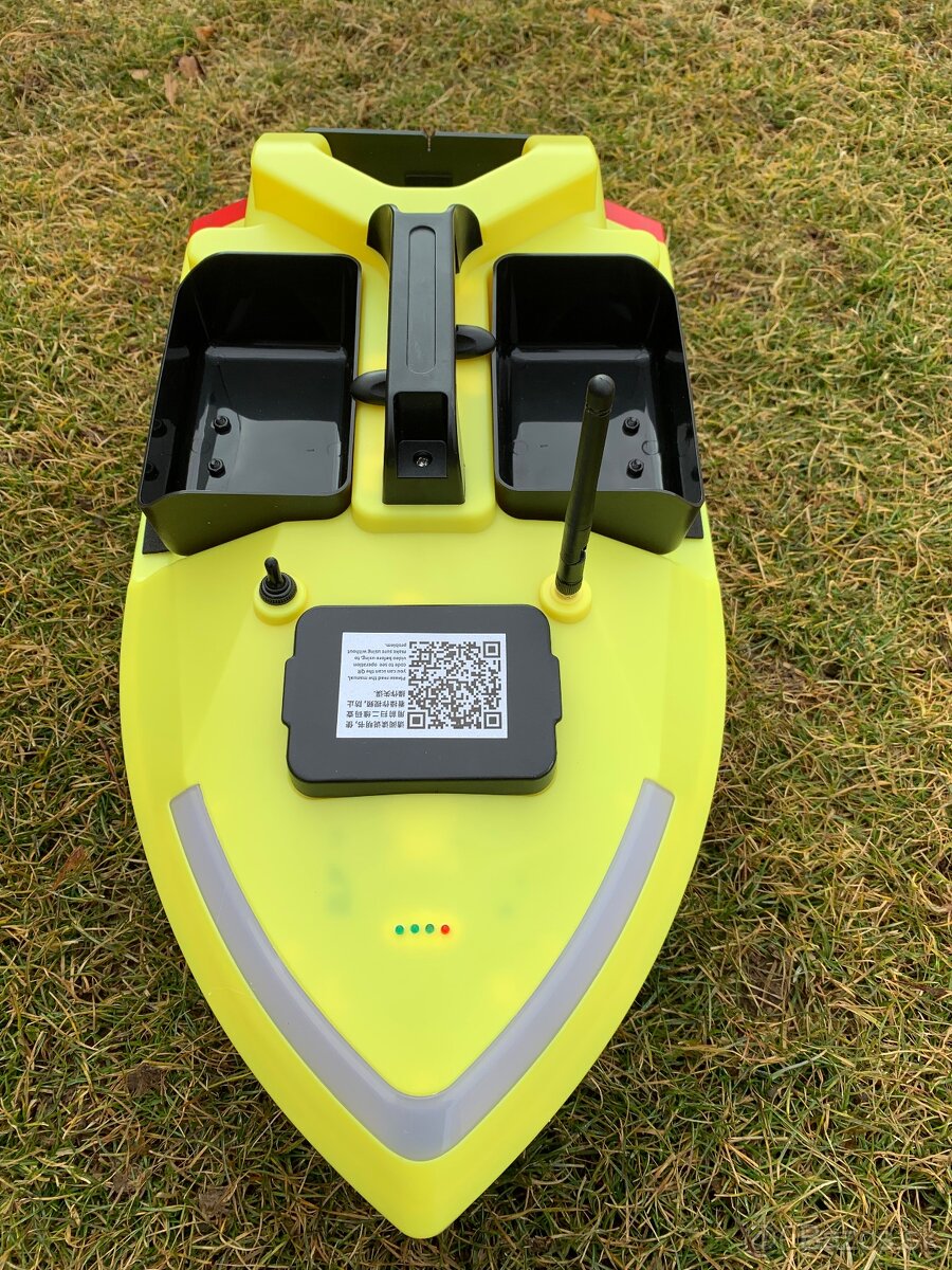 FLYTEC V020 zavážacia loďka s GPS