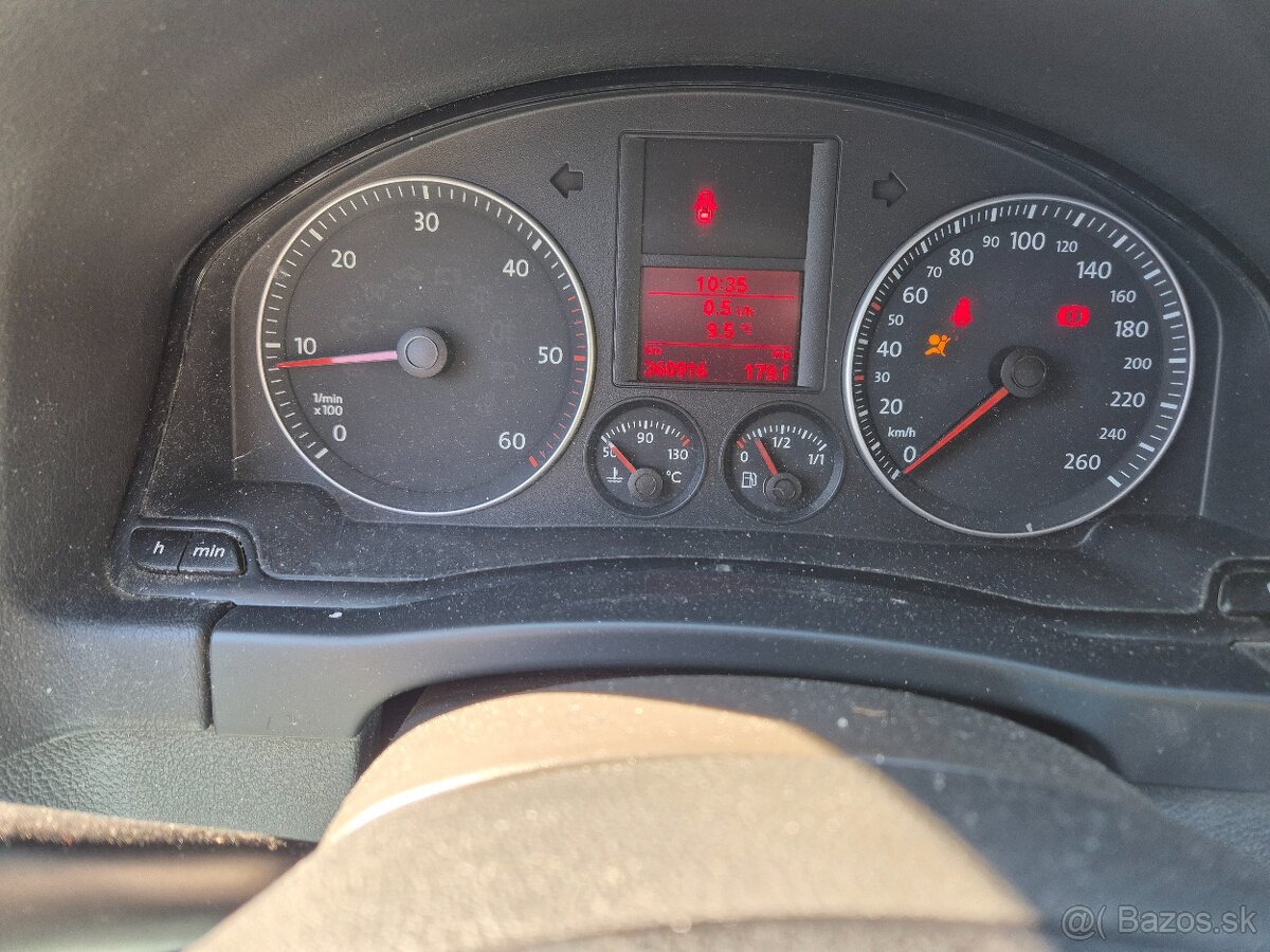 Predám golf  5  plus