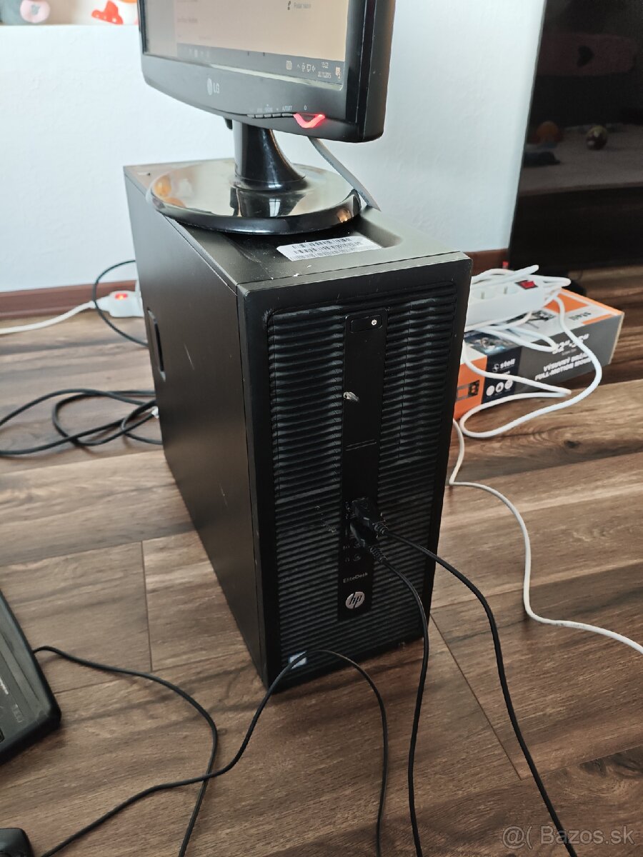 Stolový počítač HP