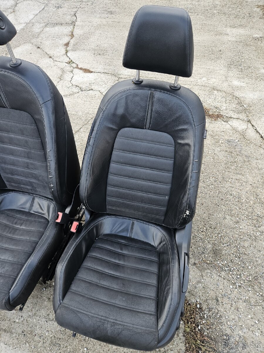 Predám sedačky Volkswagen Passat CC