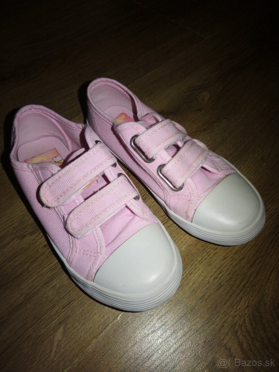 Dievčenské tenisky č. 30