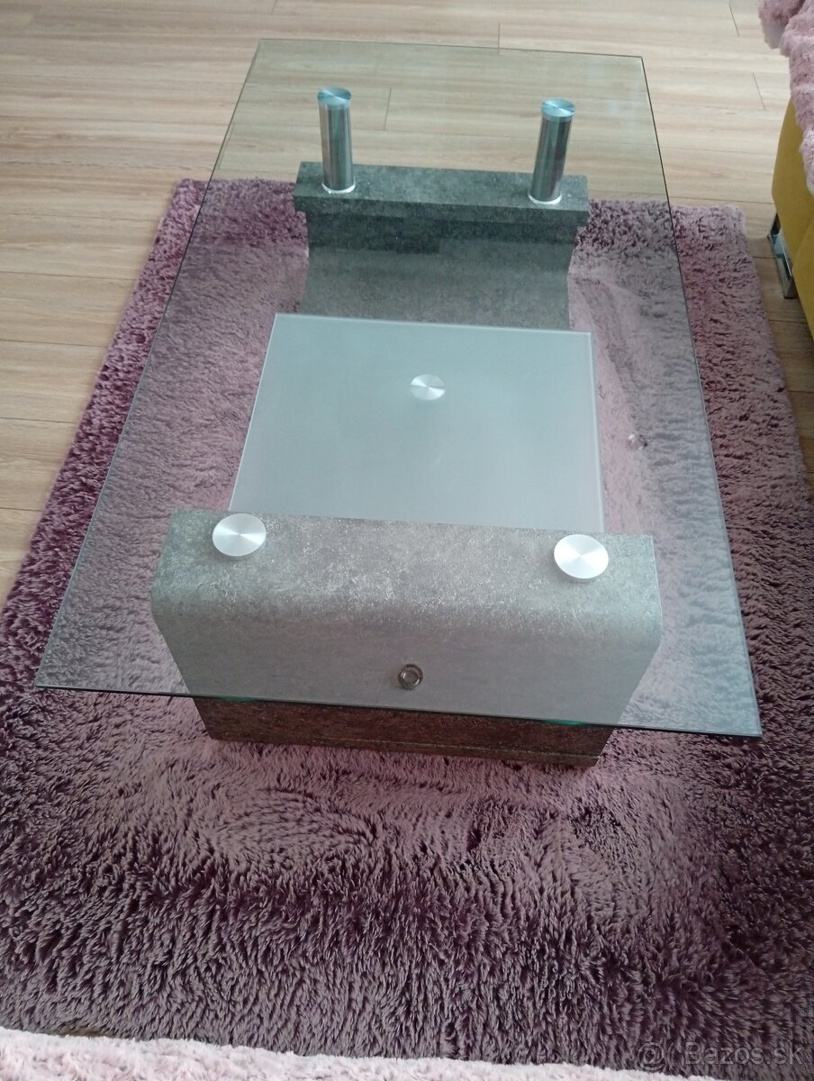 Predám konferenčný stolík