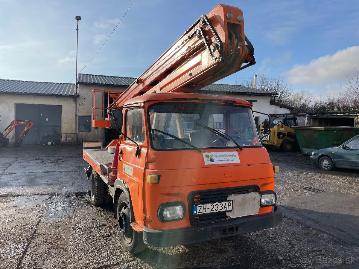 Montážna plošina Avia MP 13