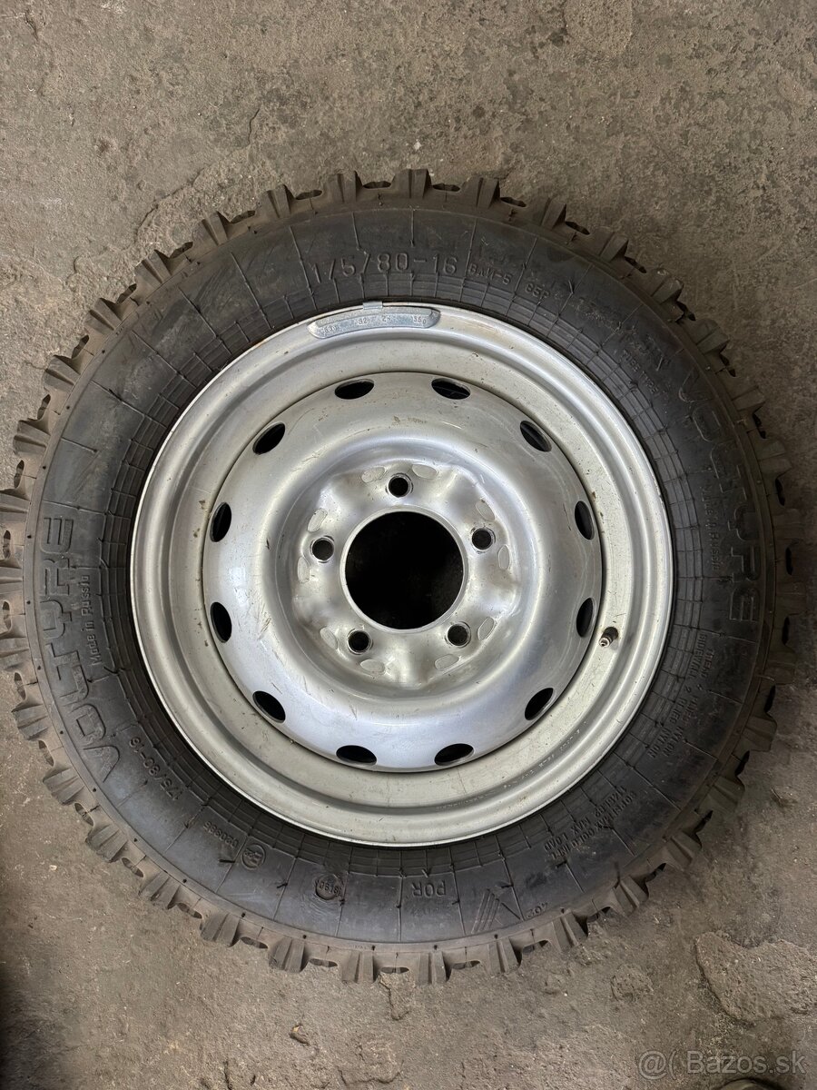5x139,7 R16 Lada Niva