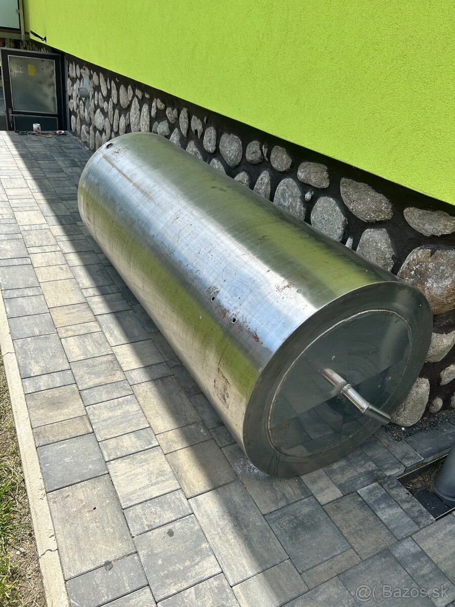 Nerezová nádrž