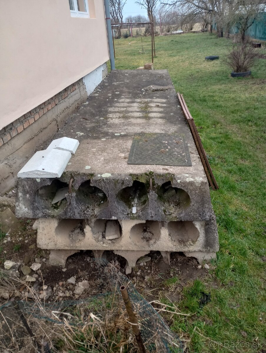 Betónovi panel