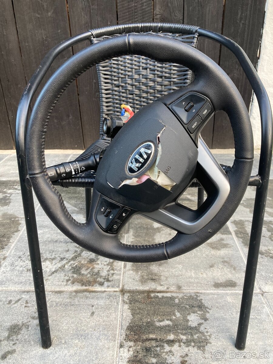 Kia rio 2012, Interiérové časti