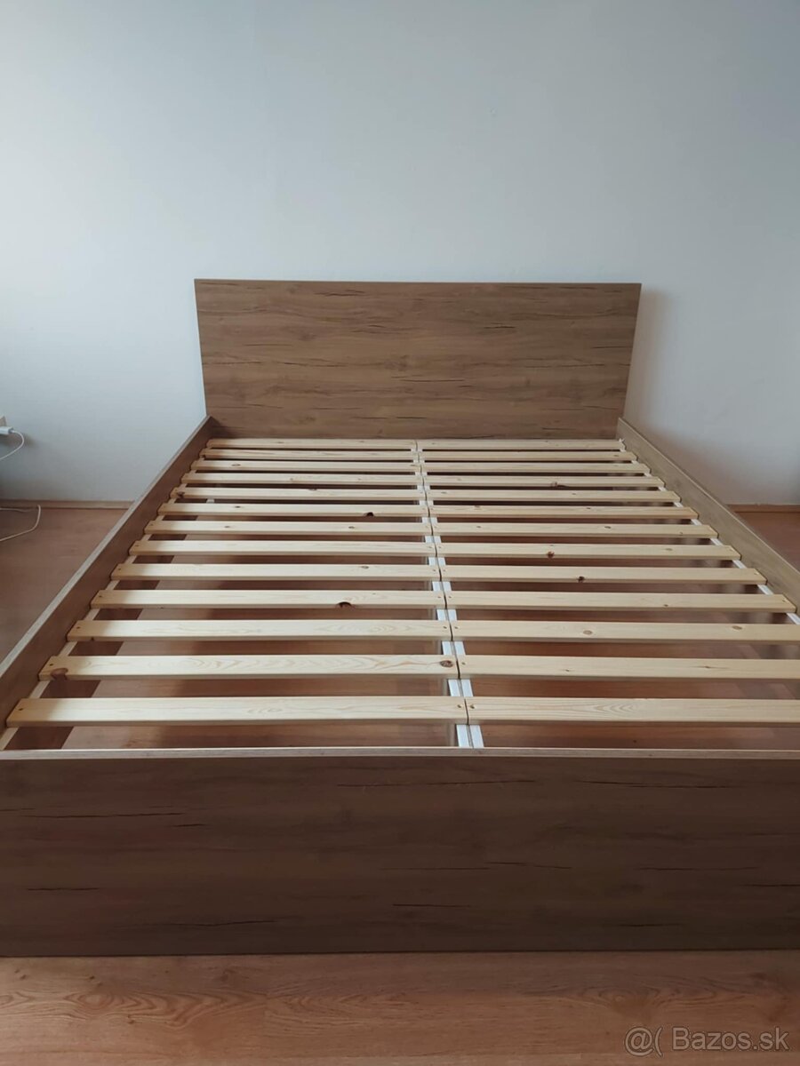 Manželská posteľ