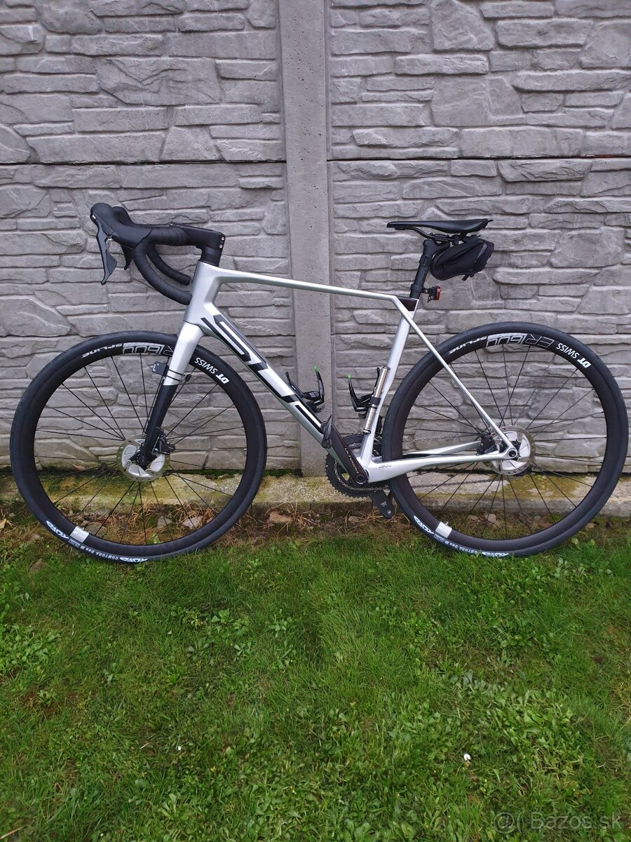 predam bicykel Superior X-ROAD Team Issue