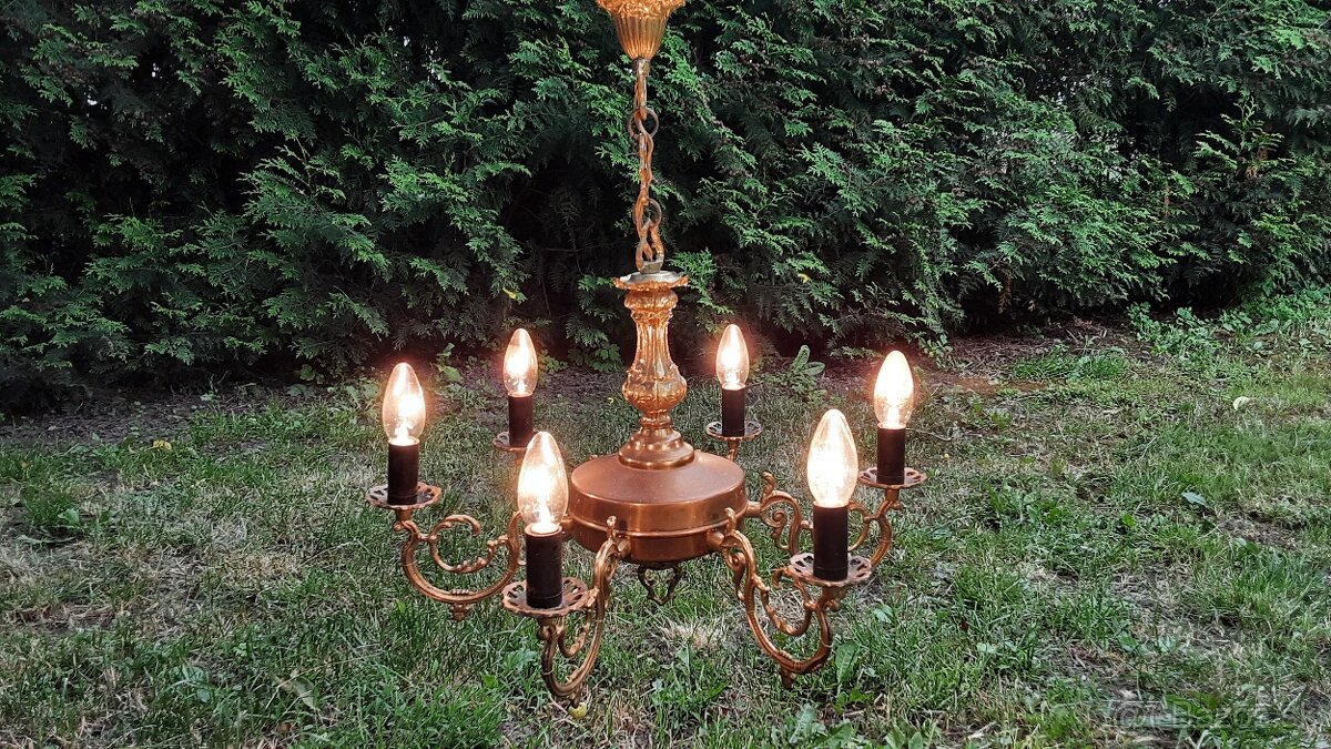 Staré lustre...