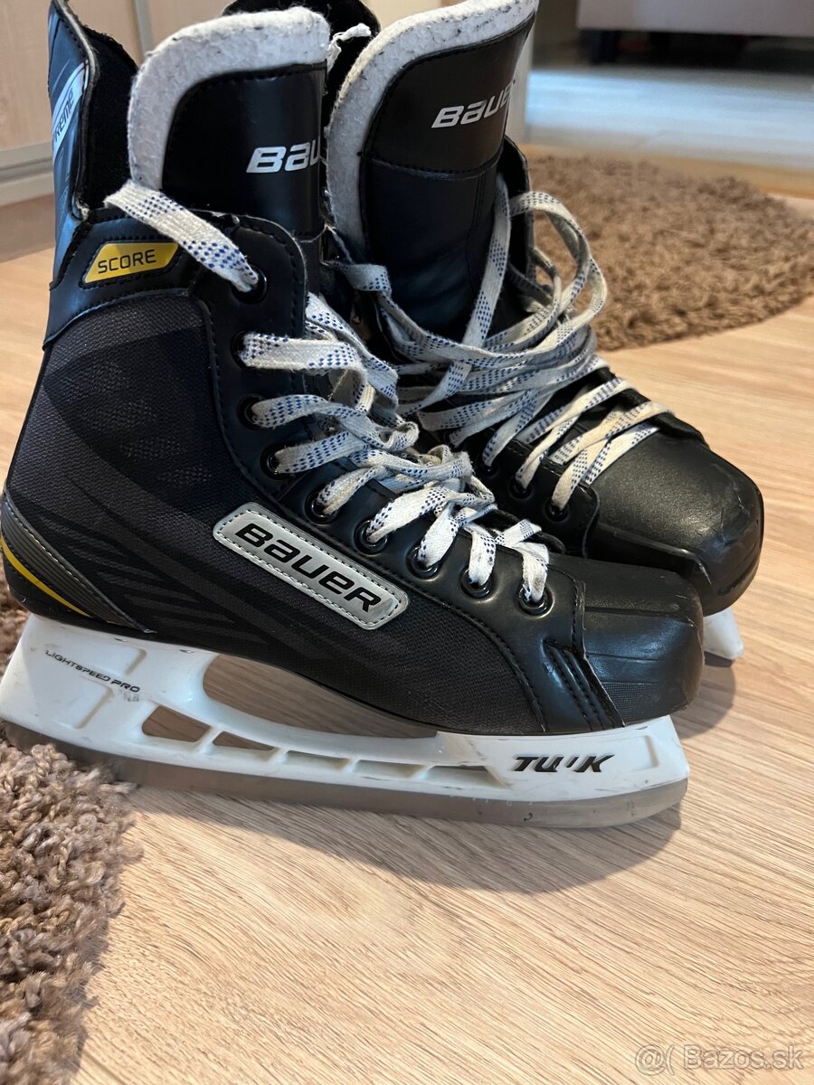 Korčule Bauer Supreme/Score