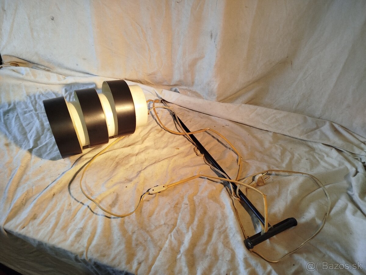 Nastenne teleskopické svietidlo drupol