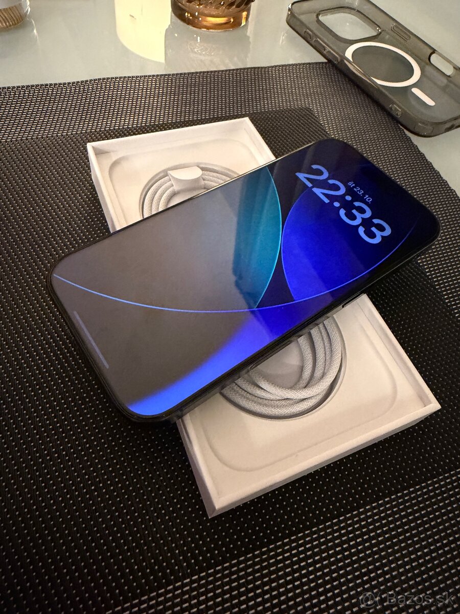 iPhone 16 Pro 128GB black