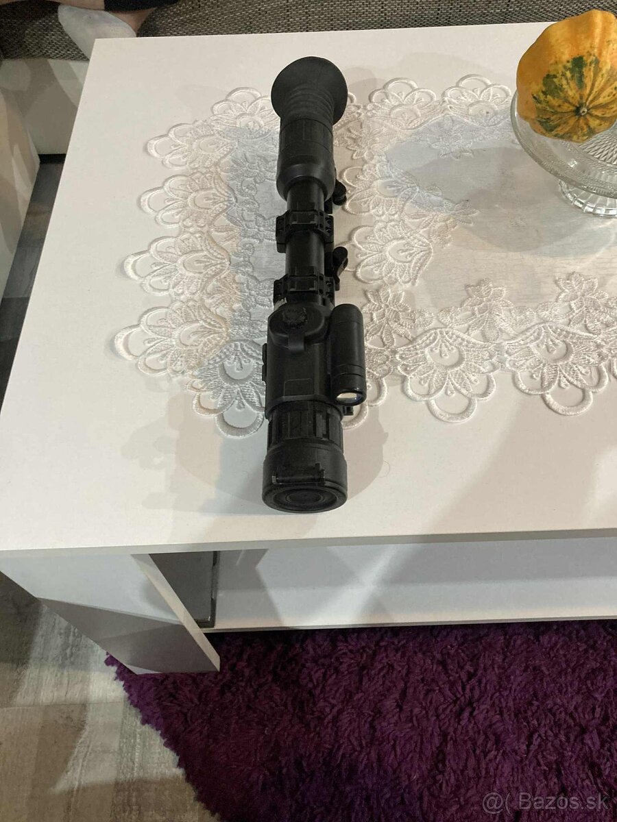 Predám staršie nočné videnie