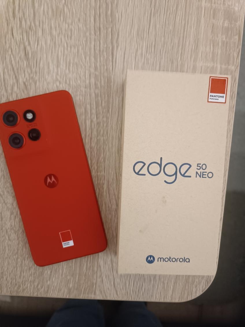 MOTOROLA Edge 50 Neo