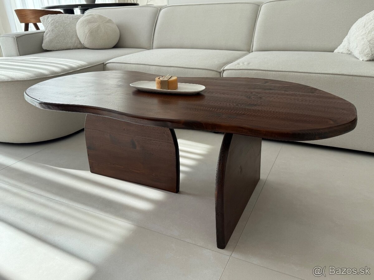 Dizajnový konferenčný stolík