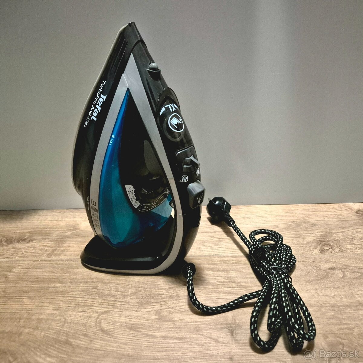 Žehlička Tefal TurboPro Anti-calc 2600 W