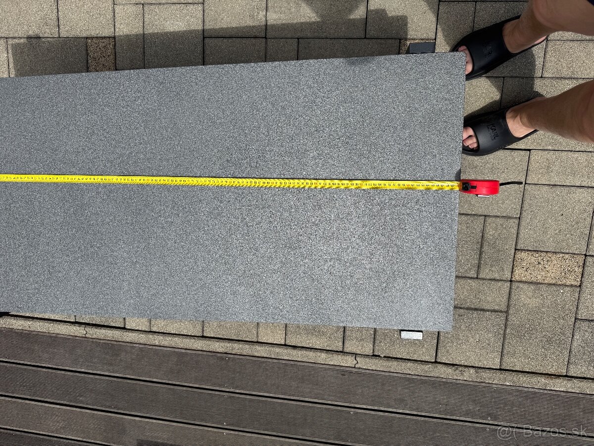 Záhradný stolík VENGE