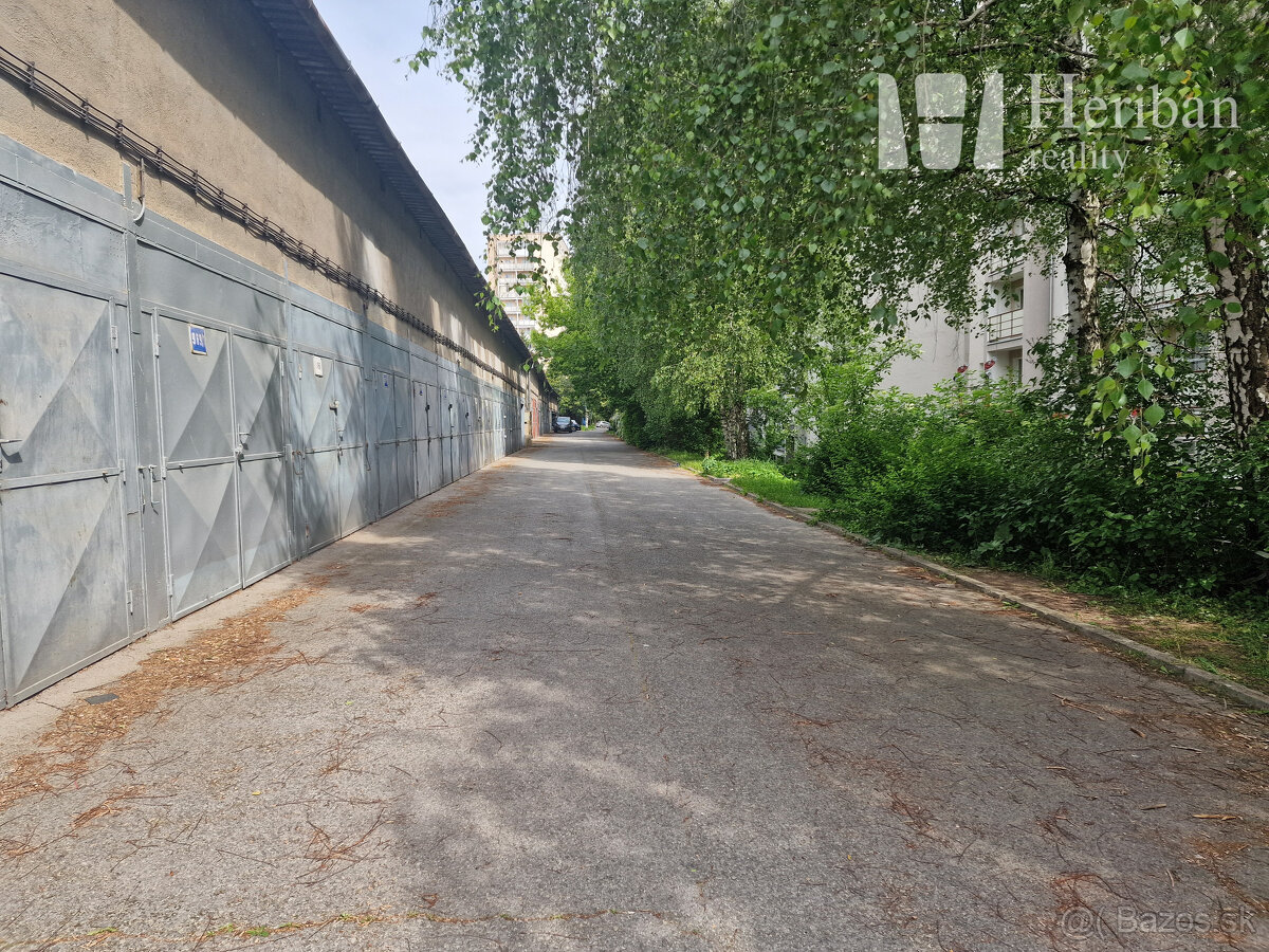 Na predaj: murovaná garáž, Tatranská / Štítova, KE-Staré Mes