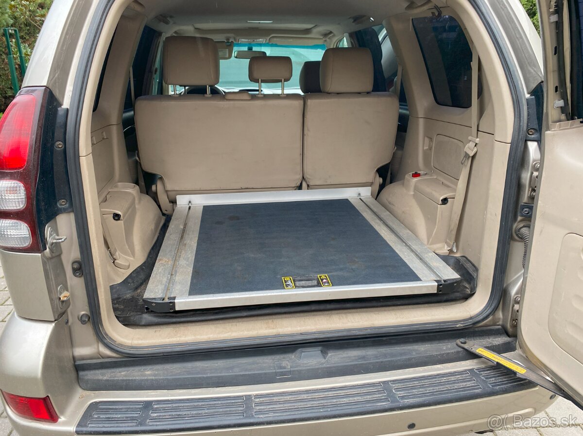 Výsuvná podlaha do kufra Toyota Land Cruiser 120 (2003-2009)