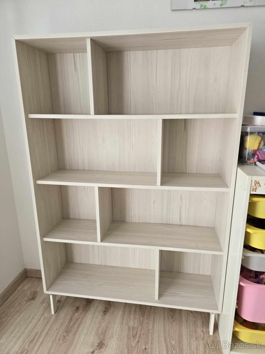 Knižnica Ikea