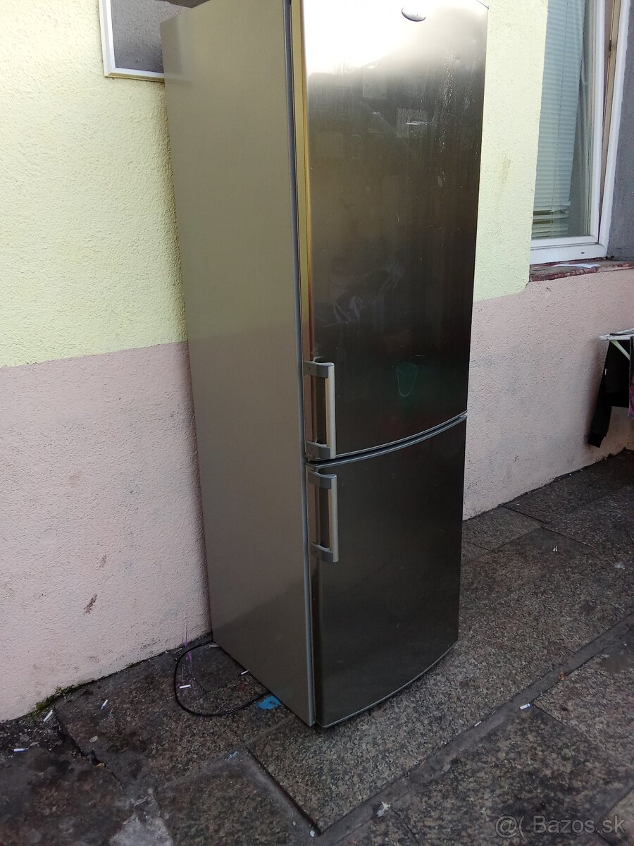 Chladnička Whirlpool