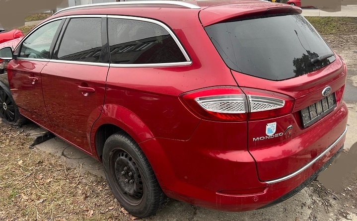 FORD MONDEO 2.0 TDCI MK4 2014 kombi predám PIATE DVERE, MOTO