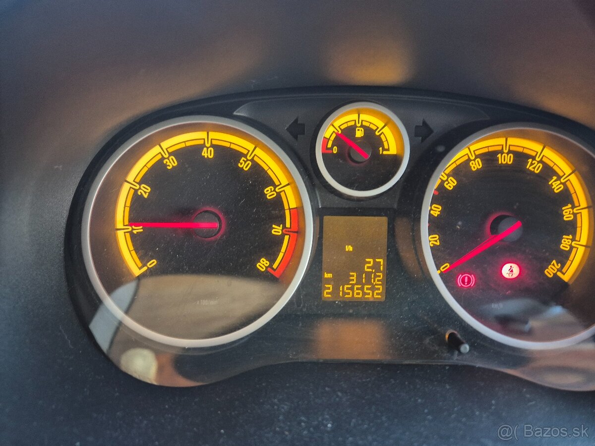 Opel Corsa D 1.2 (63 kW), r.v. 2012 – LPG "Cena 1 000 €"