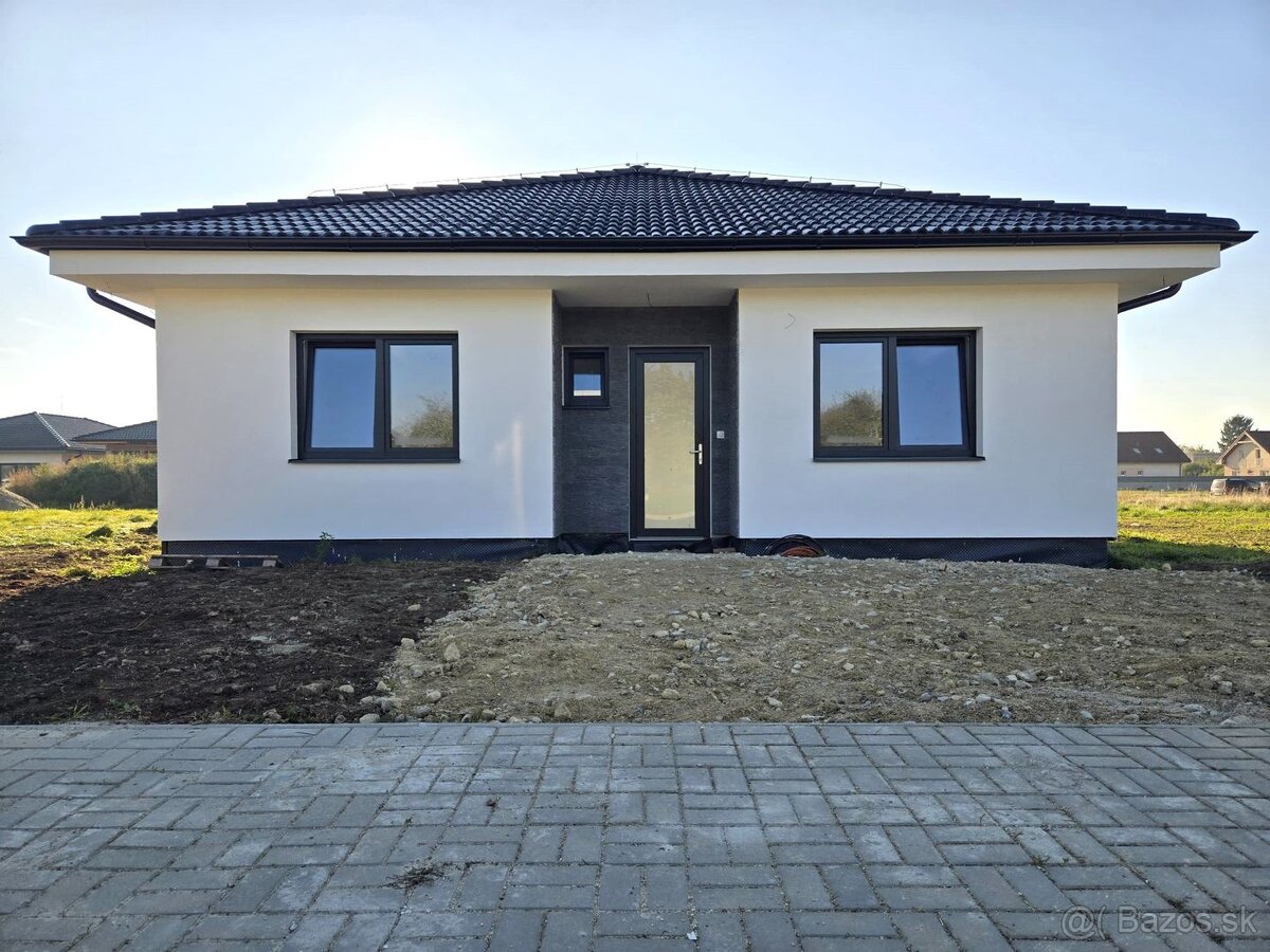 Novostavba 4-izbového bungalovu v novej lokalite – Slovenská