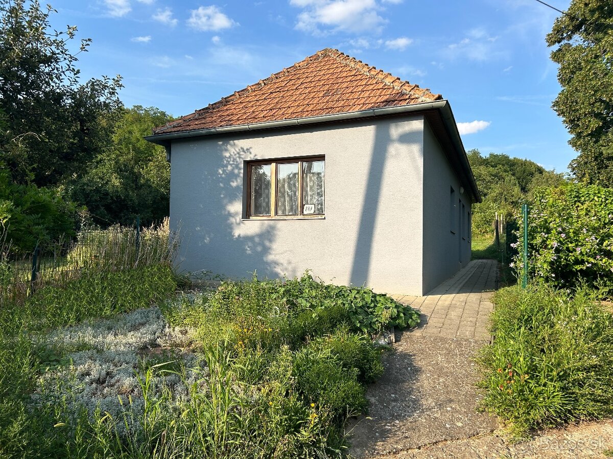 Rodinný dom/chalupa vo výbornej lokalite (Dolné borody)