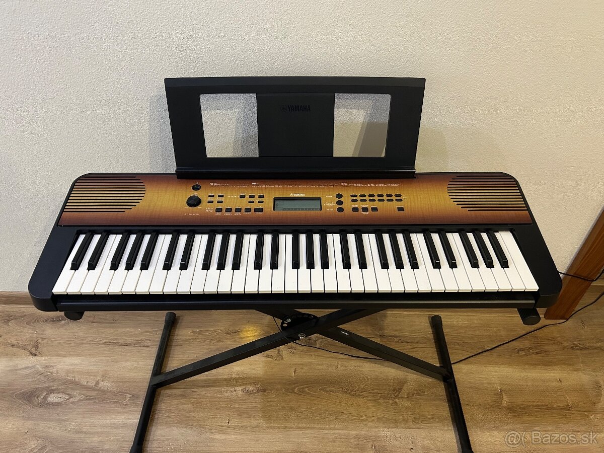 Keyboard piano YAMAHA