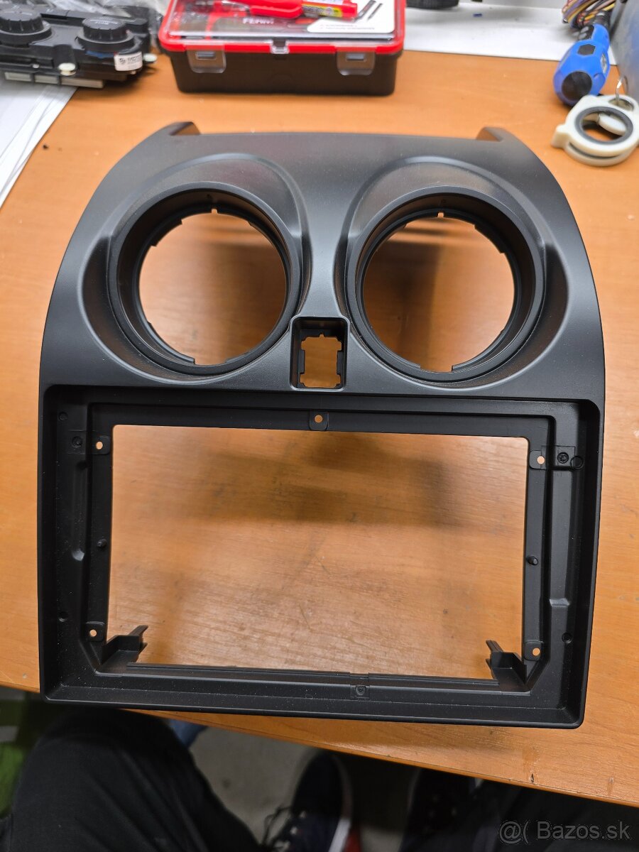 Nissan Qashqai nonzola autorádia